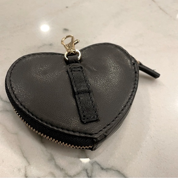 LODIS black genuine leather zippered pouch with belt loop and gold clasp - Picture 4 of 5